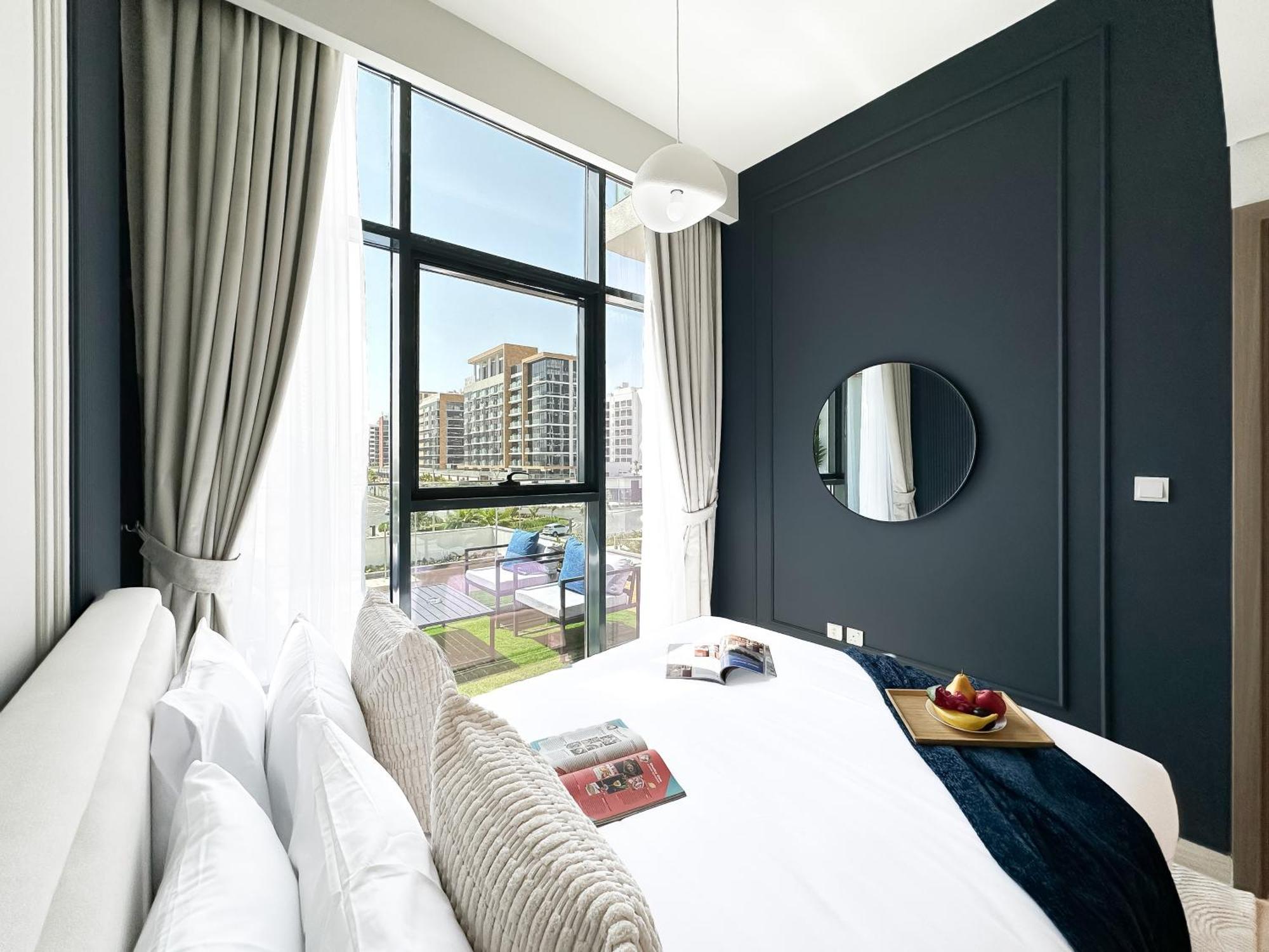 Apartment Exquisite 2br Oasis W Pool View In Meydan Dubai